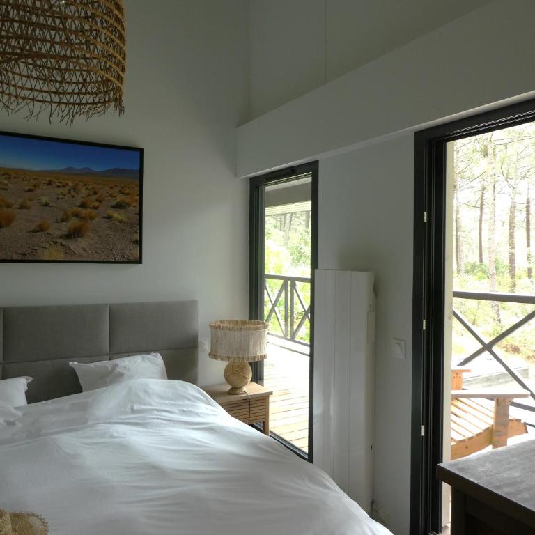 Maison au calme entre Océan et Lac, vue sur le golf, piscine chauffée, classée 4 étoiles - Villa - 24