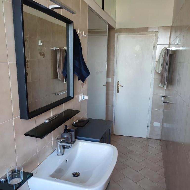 Nice room close to city center - Camera Matrimoniale con Balcone - 6