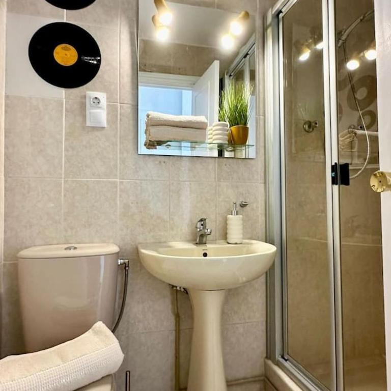 Cozy Boho Style Apartment With seasonal pool and sunny terrace BY NAMASTE ELITE - Apartamento de 1 dormitorio - 6