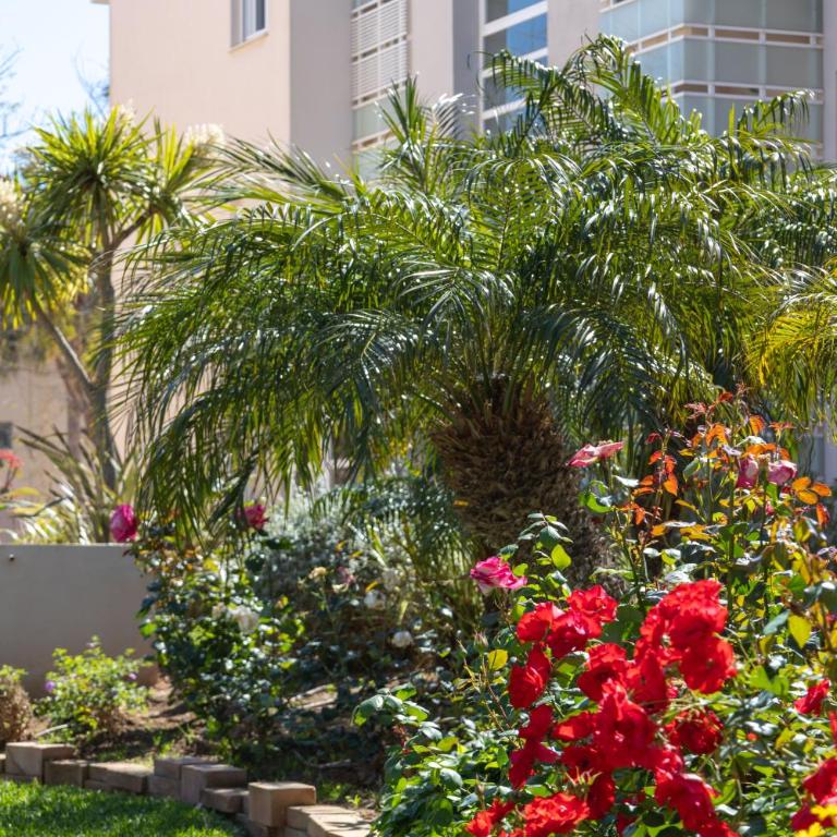 Golden Gardens, ground floor apartment with large terrace, smart TV, fibre internet, parking - Apartamento de 2 dormitorios - 32