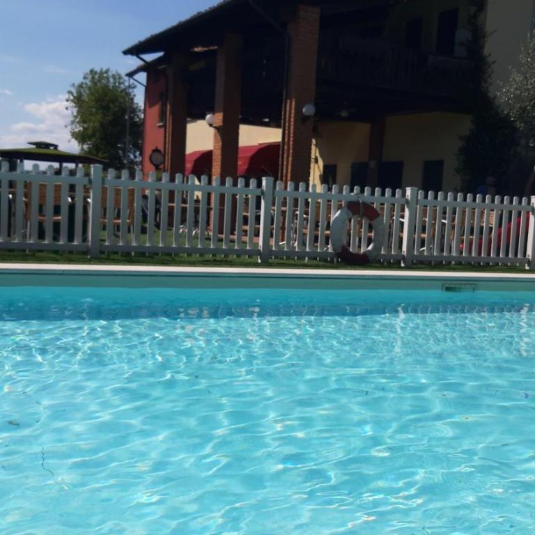 Manuela Le Quattro Coppe - Camera Deluxe (2 Adulti + 1 Bambino) - 3