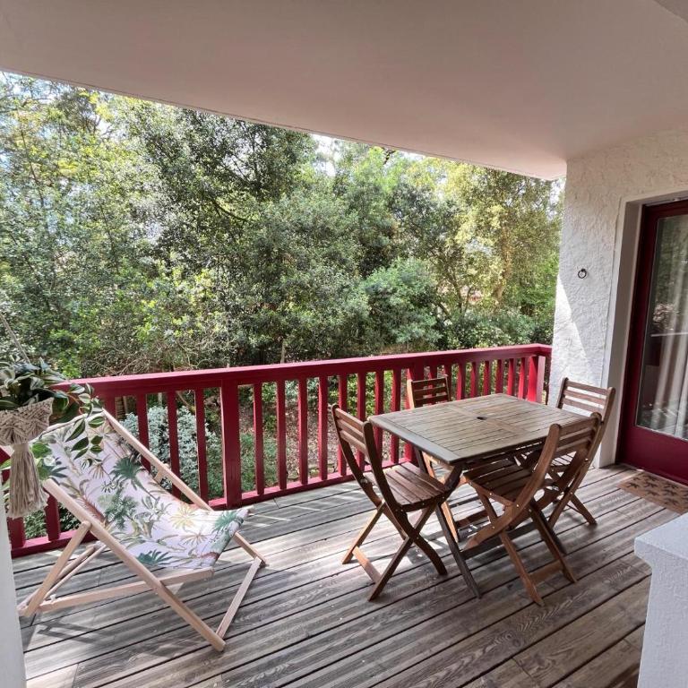 Appartement calme et familial au Centre d'Hossegor - Appartamento Deluxe con 2 Camere da Letto e Vista Giardino - 5