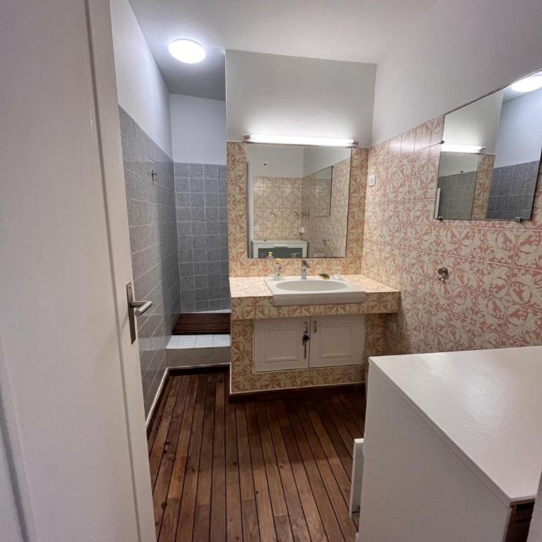 Appartement calme et familial au Centre d'Hossegor - Appartamento Deluxe con 2 Camere da Letto e Vista Giardino - 11