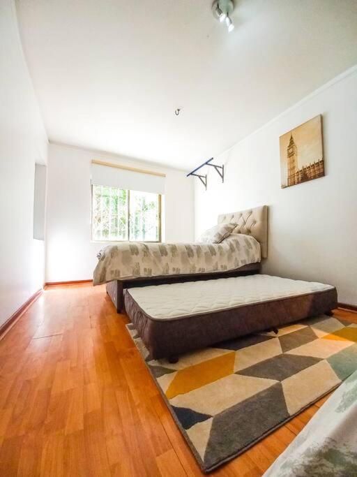Amplio apartamento para 7 personas a pasos del mar y casino - Three-Bedroom Apartment - 38