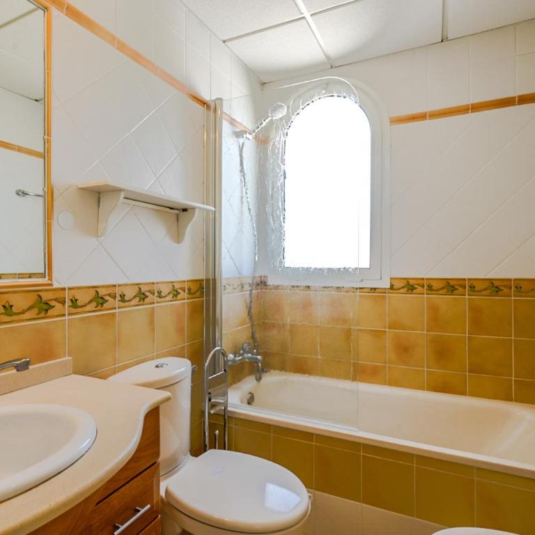 Apto con terraza y BBQ privadas Residencial Estrella de Calpe - Apartamento de 2 dormitorios - 28