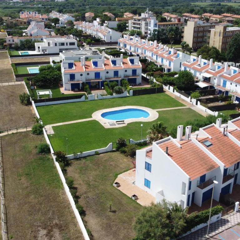 Les Dunes 17 - Mas Pinell - Three-Bedroom House - 2