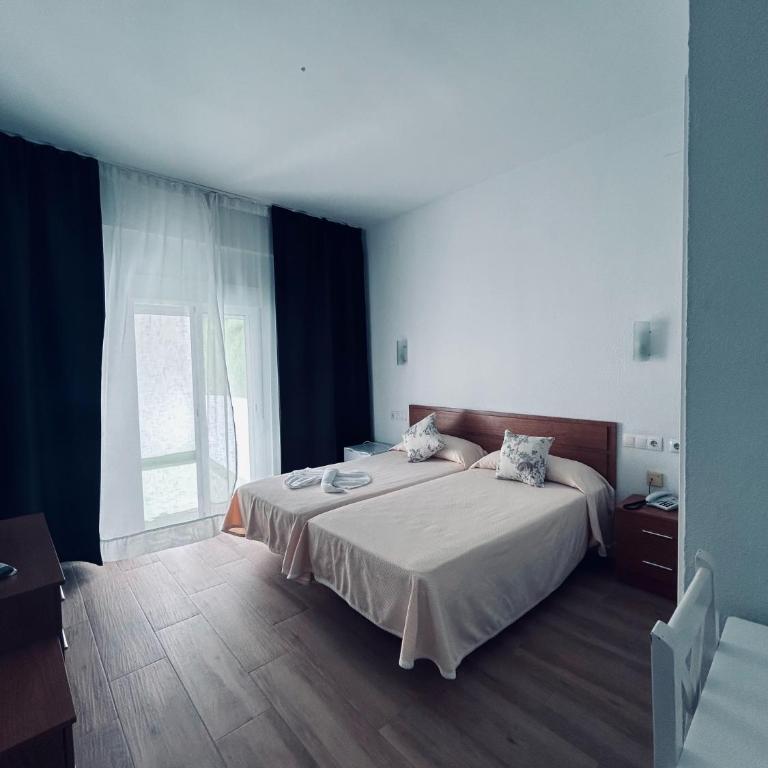Costa De La Luz - Habitación Doble - 2 camas - 6