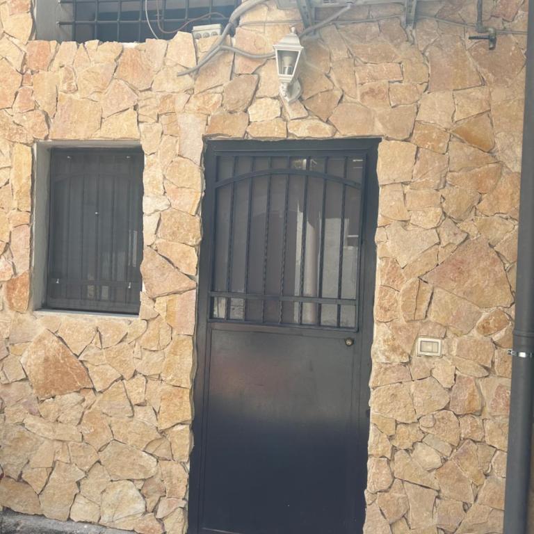 Ferrara home - One-Bedroom Apartment - 4