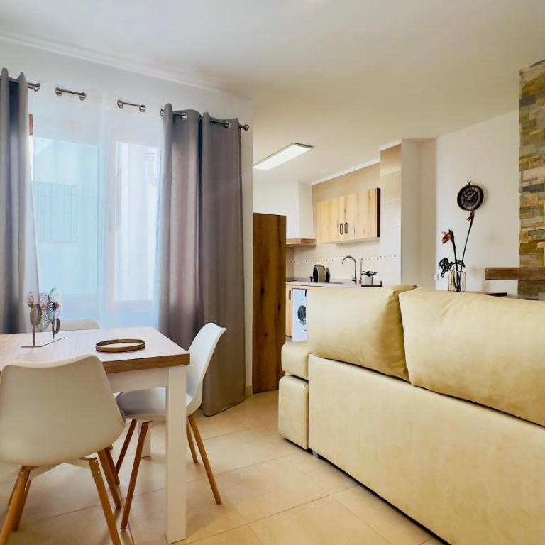 Apartamentos Coral-Mar en el centro de Nerja - Apartamento - 3