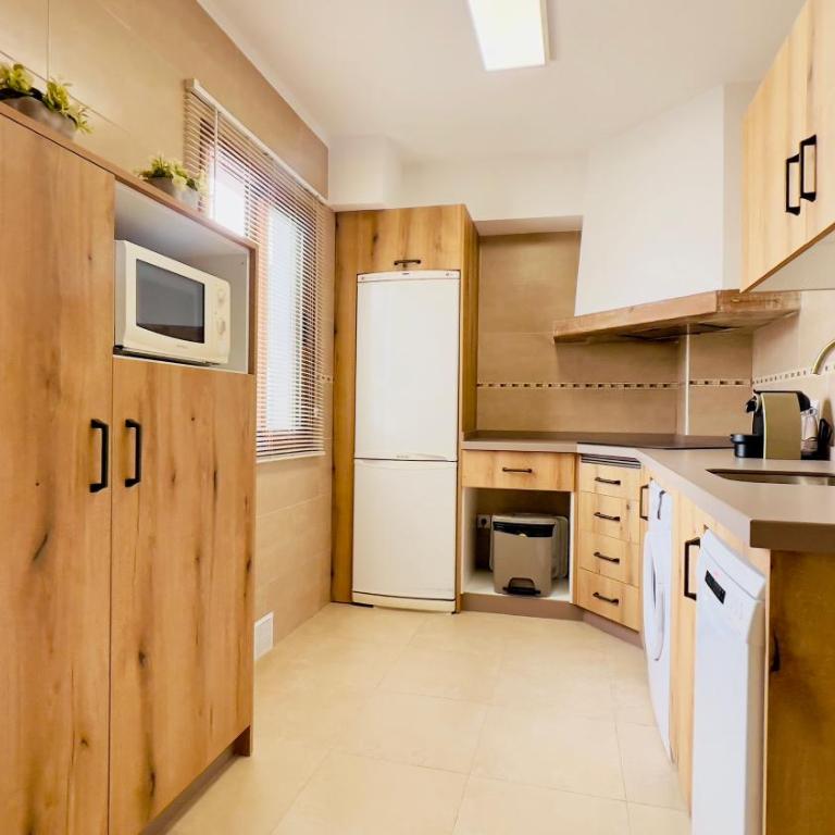 Apartamentos Coral-Mar en el centro de Nerja - Apartamento - 4