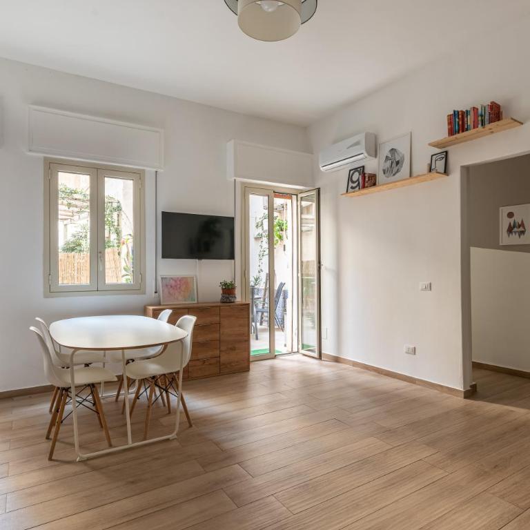 Sant'Agostino Apartment with Terrace by Wonderful Italy - Two-Bedroom House - 4