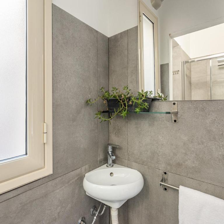 Sant'Agostino Apartment with Terrace by Wonderful Italy - Two-Bedroom House - 10