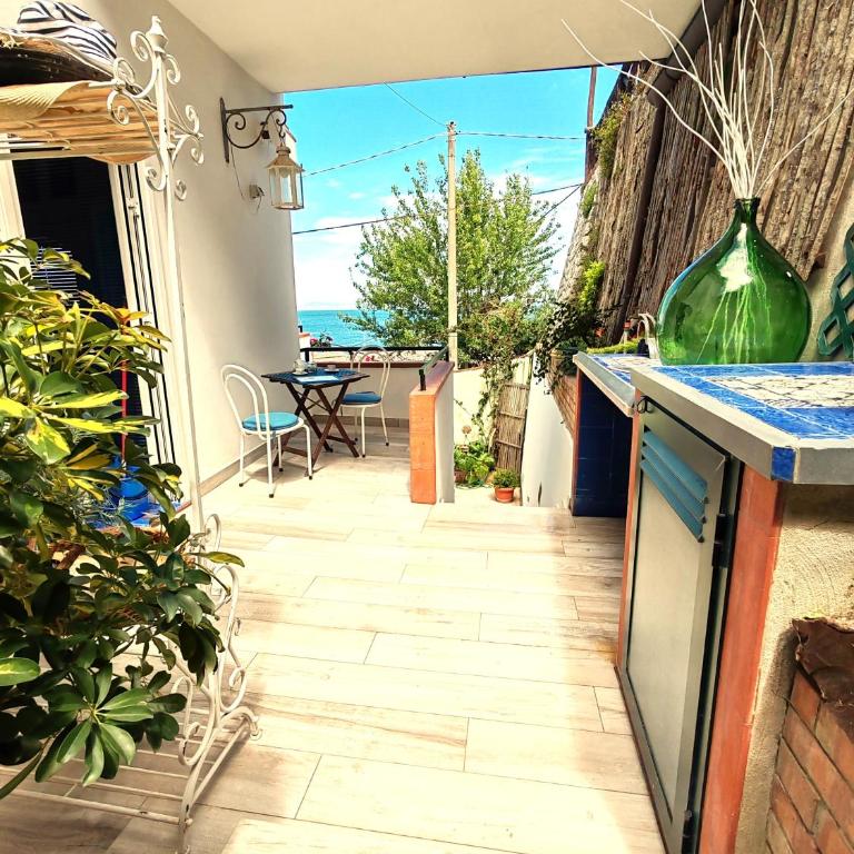 Panoramic Sea-View Apartments with Terrace, Marina della Lobra - Appartamento con Vista Mare - 16
