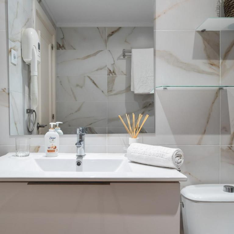 Playa & Beach Apartments Mijas Costa & Fuengirola by ALFRESCO STAYS - Apartamento - 6