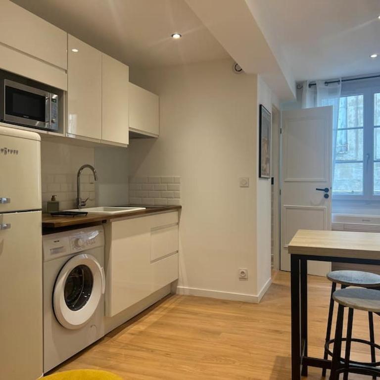 Chez Bénédicte - One-Bedroom Apartment - 13