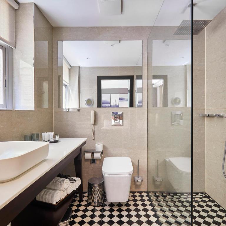 Hotel Cortes Rambla - Superior Double Room with Balcony - 8
