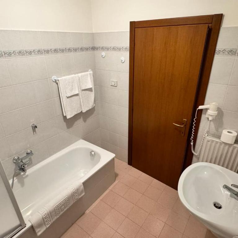 Albergo Stella Alpina - Doppelzimmer mit Seeblick - 4