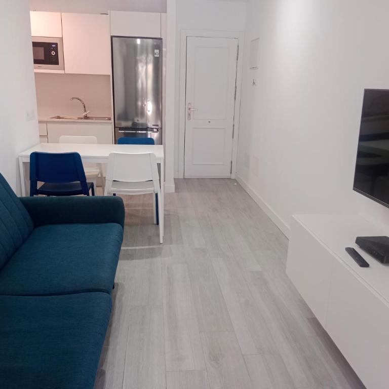 Las Olas Blue - Apartment with Pool View - 5