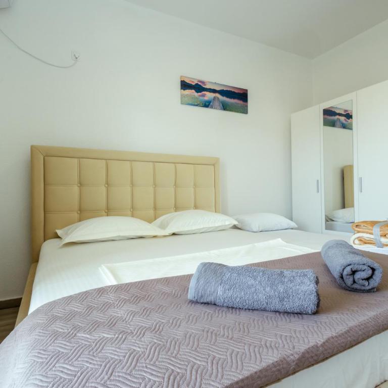 DERON Apartments - Standardna Dvokrevetna Soba sa Bračnim Krevetom - 4