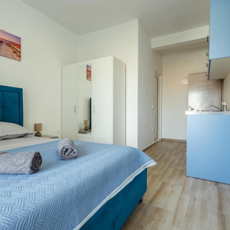 DERON Apartments - Dvokrevetna Soba s Bračnim Krevetom s Pogledom na Vrt - 5