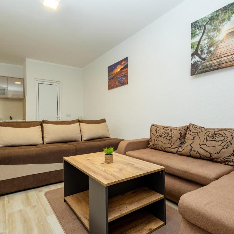 DERON Apartments - Apartman - 2