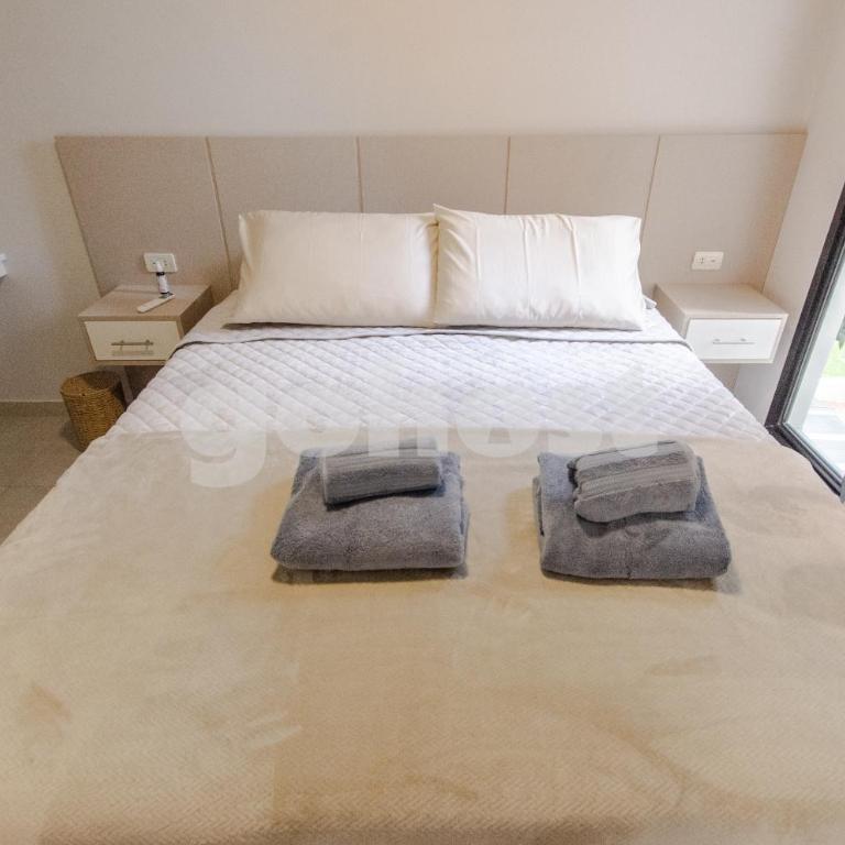 Elegant apartment steps from Villa Morra - Apartment - 13