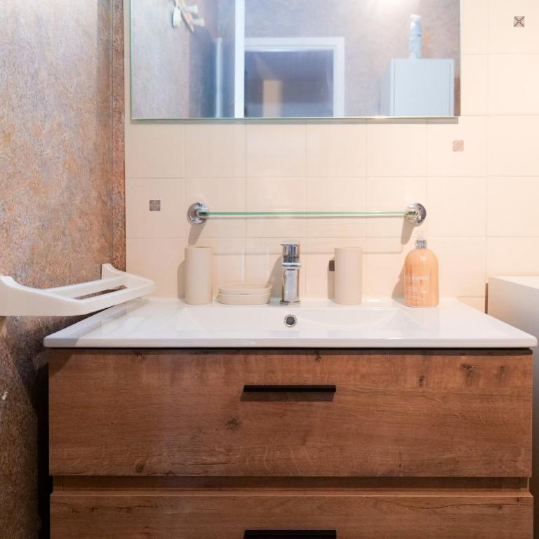 Appartement idéalement situé à deux pas du port de pêche ! - Appartamento - 7