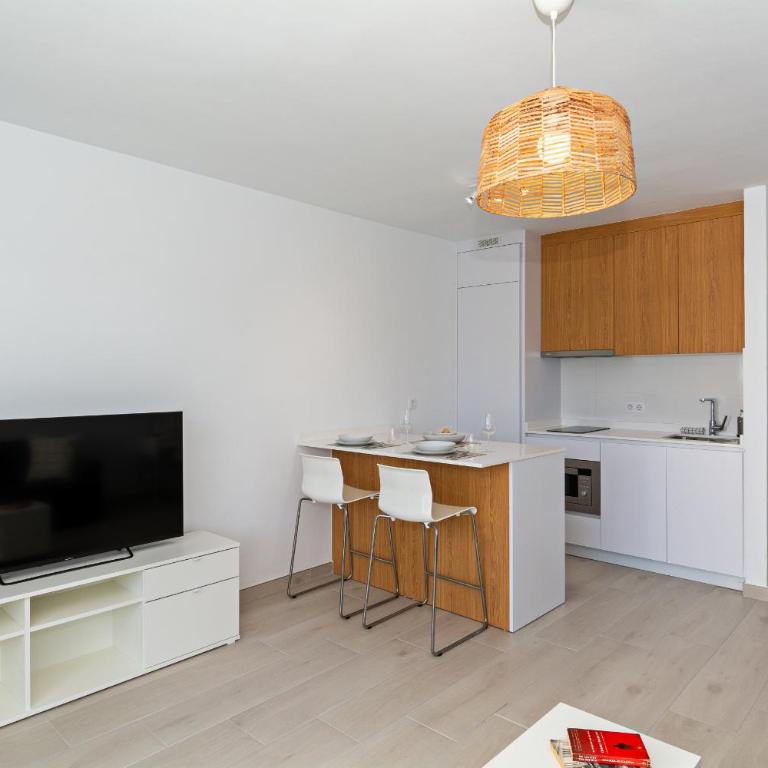 Palmeras Apt - Pool & Terrace - next to Beach - Apartamento con terraza - 11