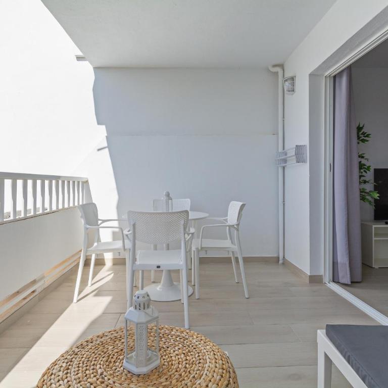 Palmeras Apt - Pool & Terrace - next to Beach - Apartamento con terraza - 15