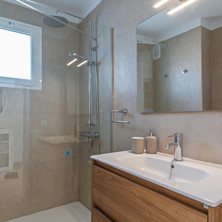 Palmeras Apt - Pool & Terrace - next to Beach - Apartamento con terraza - 16