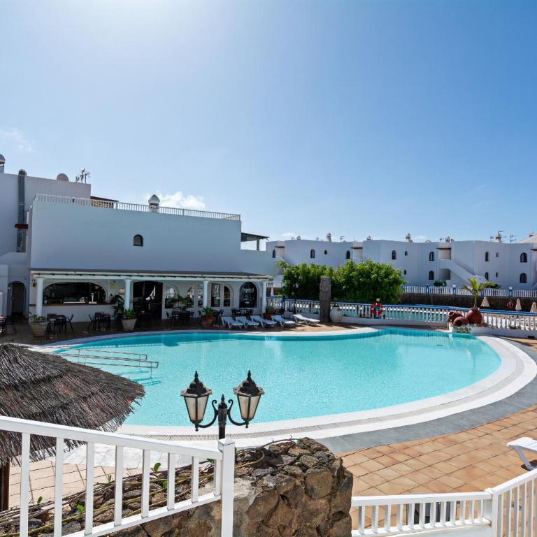 Palmeras Apt - Pool & Terrace - next to Beach - Apartamento con terraza - 20