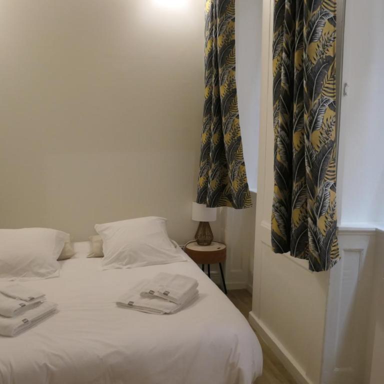 Presqu'ile Saint Nizier coeur de Lyon classé 4* - Three-Bedroom Apartment - 15