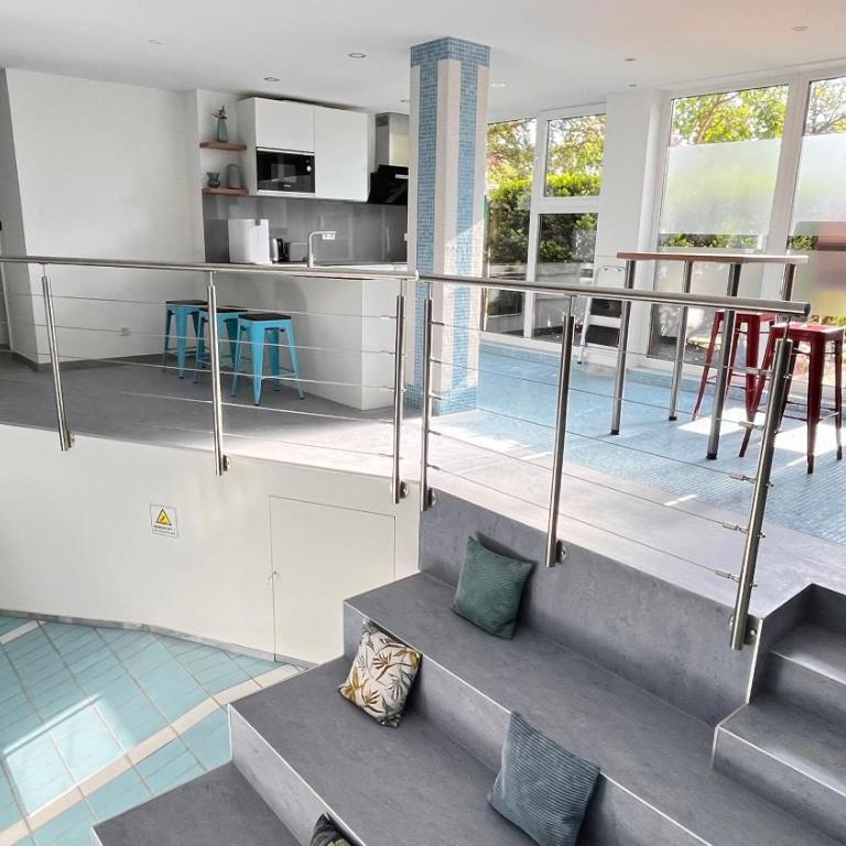 Lifestyle I Business I Netzwerken I Fitness - Einzelzimmer - Single Room with Shared Bathroom - 1