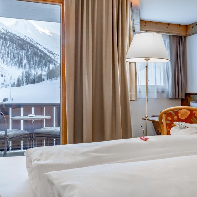 Chalet Silvretta Hotel & Spa - Standard Doppelzimmer mit Balkon - 3