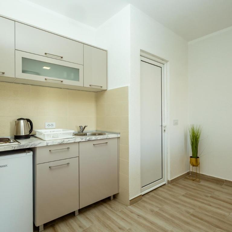DERON Apartments - Apartman - 7