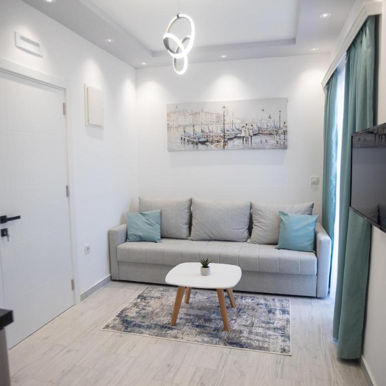 Apartments Cota Guesthouse - Deluxe Queen Suite - 1