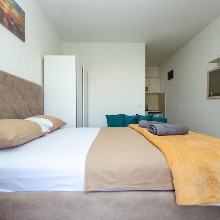 DERON Apartments - Dvokrevetna Soba sa Bračnim Krevetom - 7
