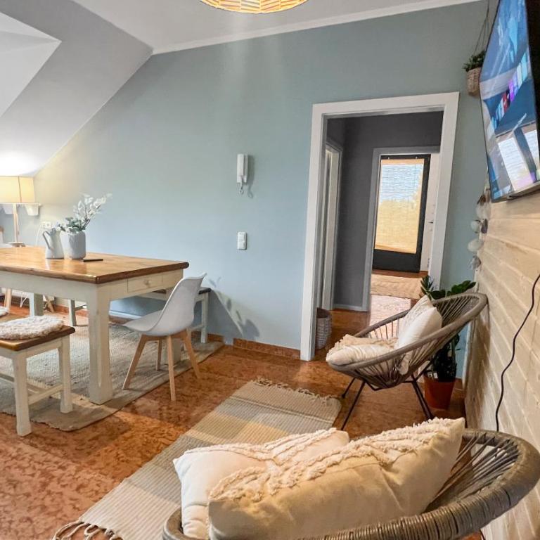 Flatista Homes - Penthouse with Rooftop Gym - Apartment - 7