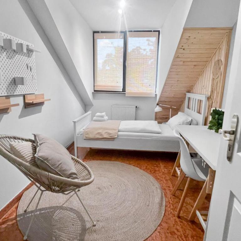 Flatista Homes - Penthouse with Rooftop Gym - Apartment - 5