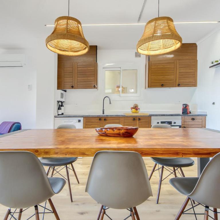 Ático Bellavista - Three-Bedroom Apartment - 12