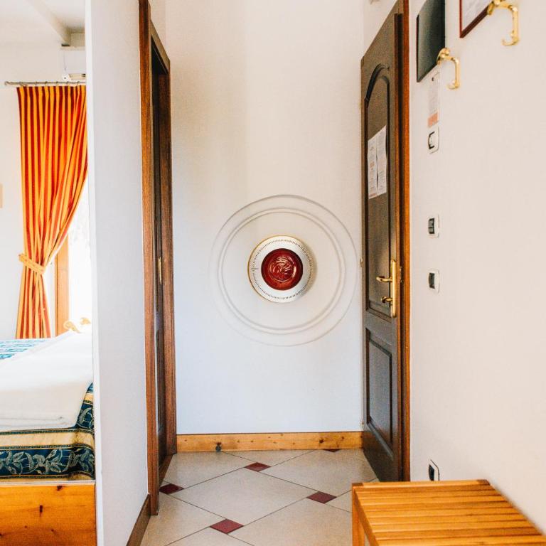 Arciduca Charming House Room & Breakfast - Camera Matrimoniale con Terrazza - 3