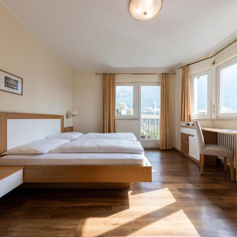 Weingarten Terlan - Rooms & Breakfast - Doppelzimmer mit Balkon - 4