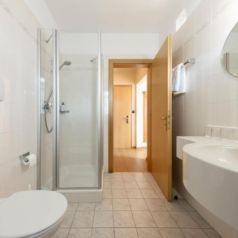 Weingarten Terlan - Rooms & Breakfast - Doppelzimmer mit Balkon - 2