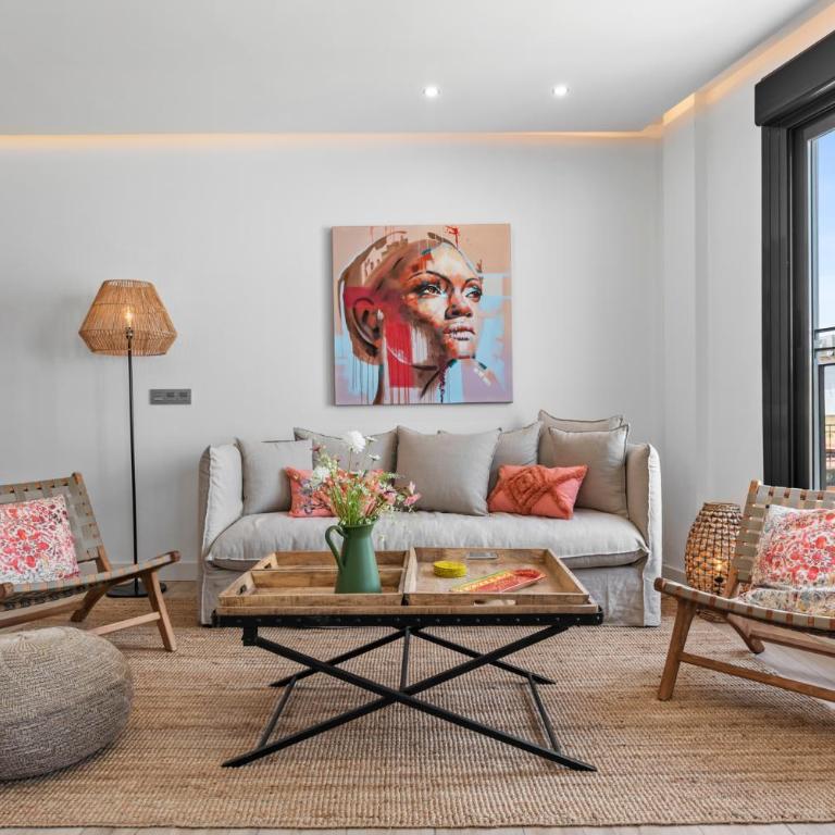 Terrace in Estepona by Costarentals - Ref M46 - Two-Bedroom Apartment - 2