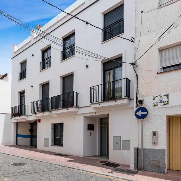 Terrace in Estepona by Costarentals - Ref M46 - Two-Bedroom Apartment - 29