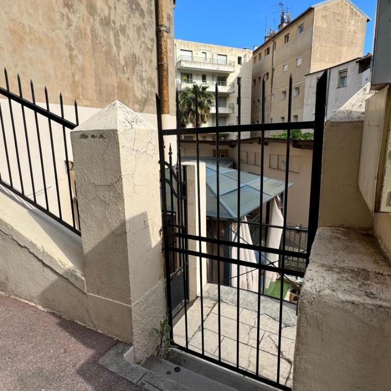 MONACO CENTRAL DUPLEX, 8 Sleeps BnbRickeys - Appartement 2 Chambres - 2
