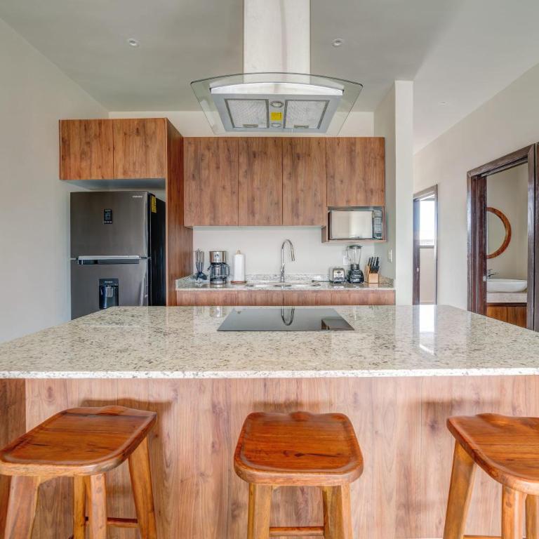 Tranquil Stay Onsite Pool Gym and Playground - Three-Bedroom Apartment - 8