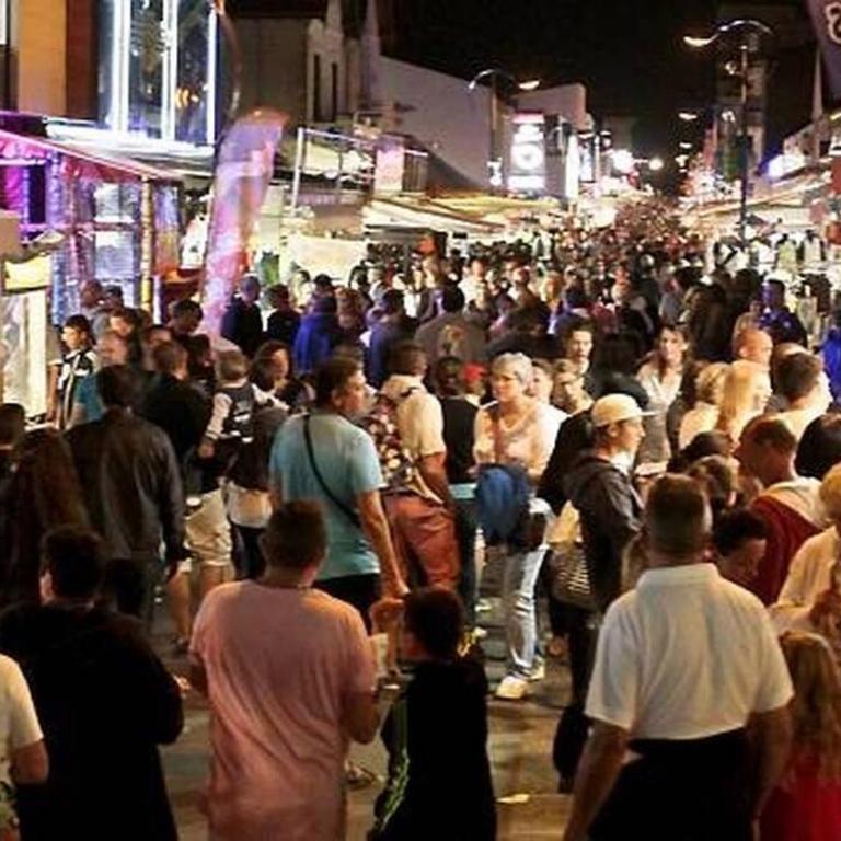 A seulement 150m plage et rue piétonne, maison 90m2, 6 personnes avec parking privé et 2 terrasses sud - Maison 2 Chambres - 40