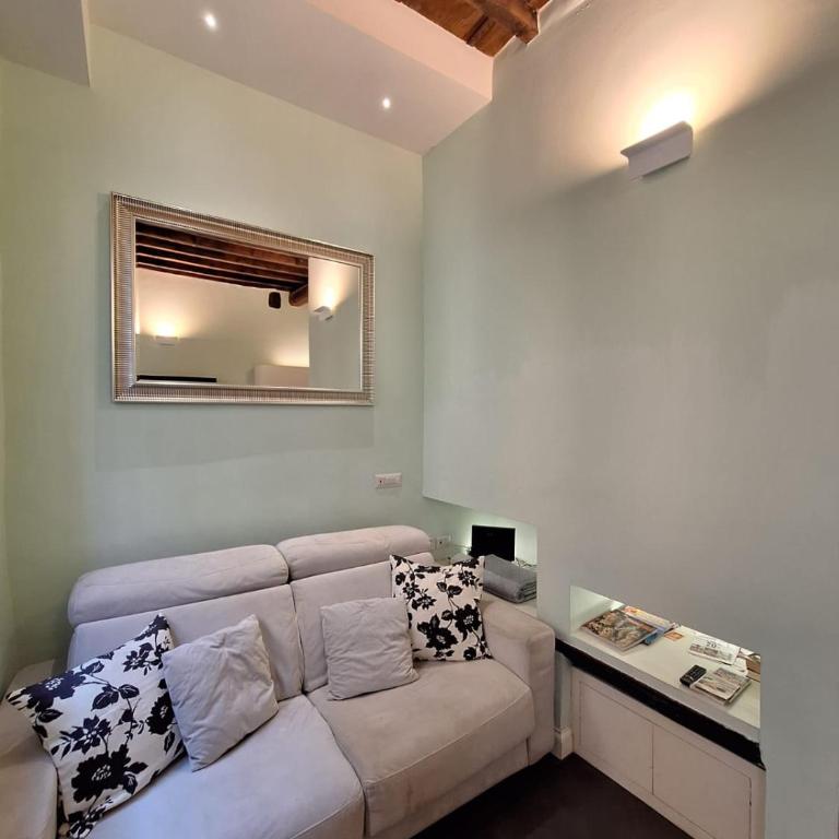 Fiorino Duomo Cozy Suite - Appartamento con 1 Camera da Letto - 6