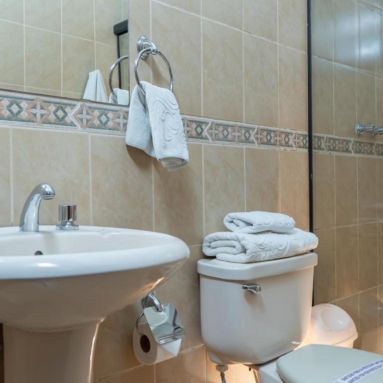 El Prado Hotel - Suite Estándar - 5